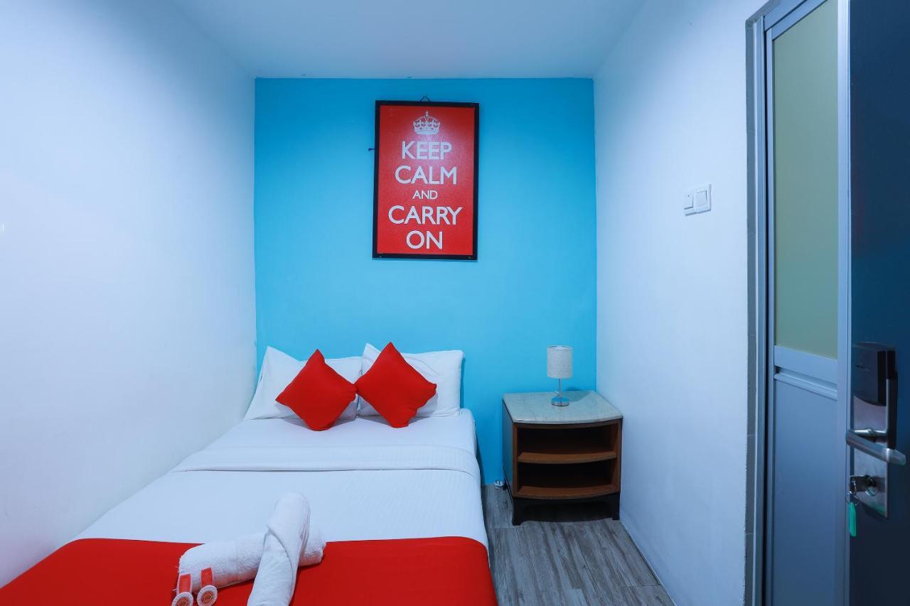Hotel Aman- Nilai & Klia Екстериор снимка