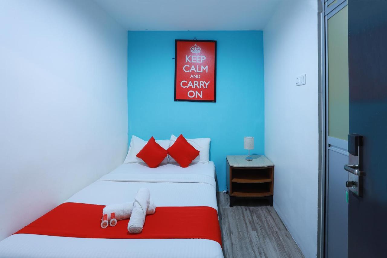Hotel Aman- Nilai & Klia Екстериор снимка