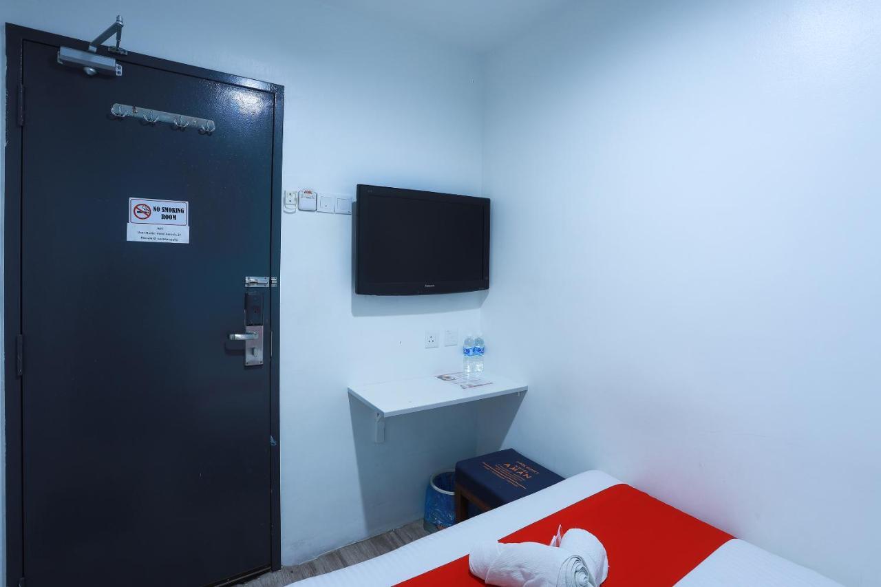 Hotel Aman- Nilai & Klia Екстериор снимка