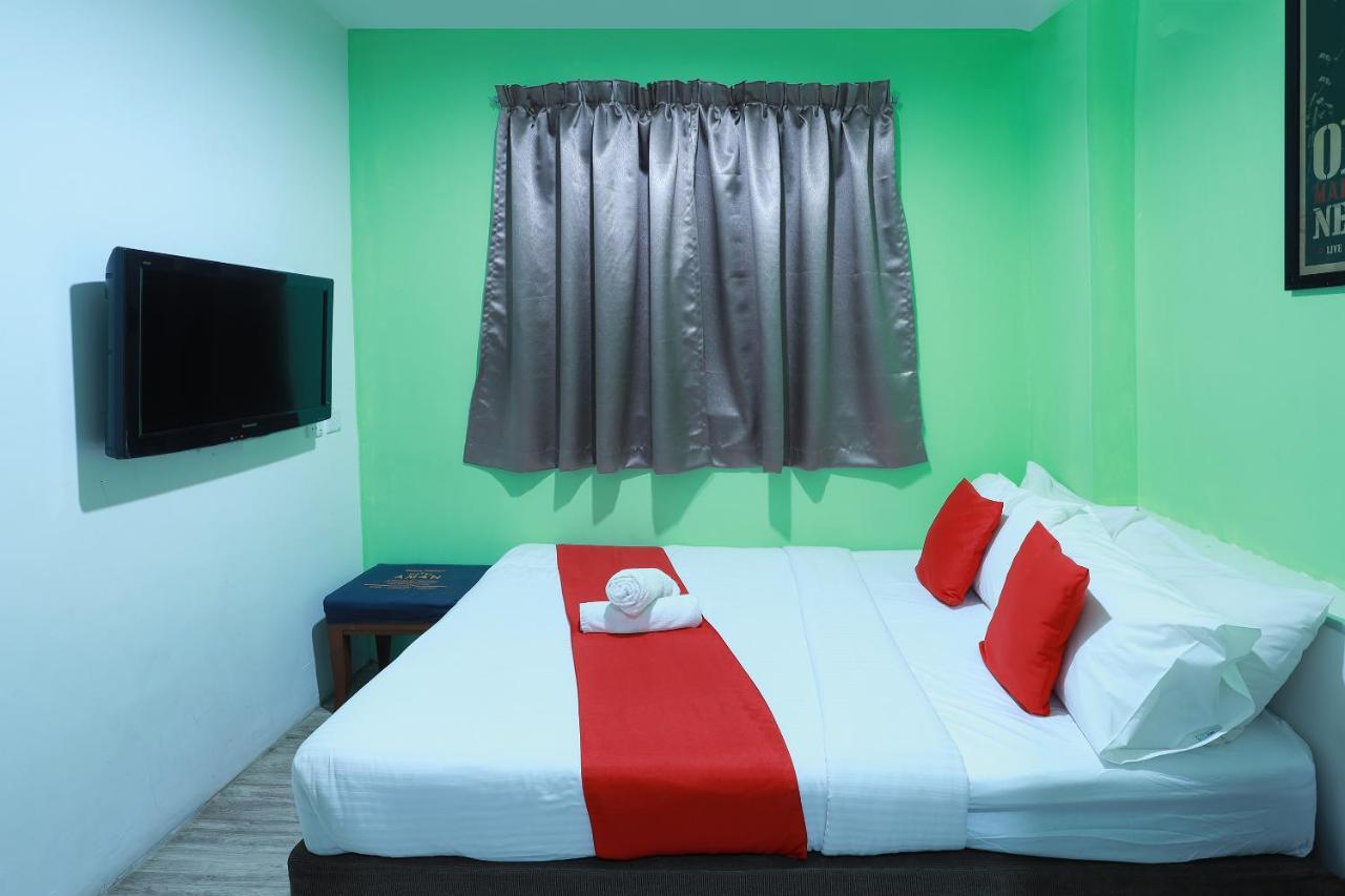 Hotel Aman- Nilai & Klia Екстериор снимка