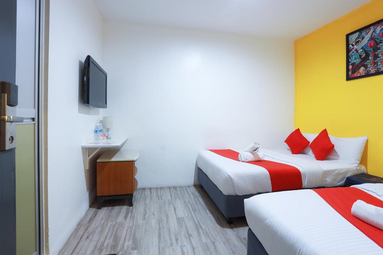 Hotel Aman- Nilai & Klia Екстериор снимка