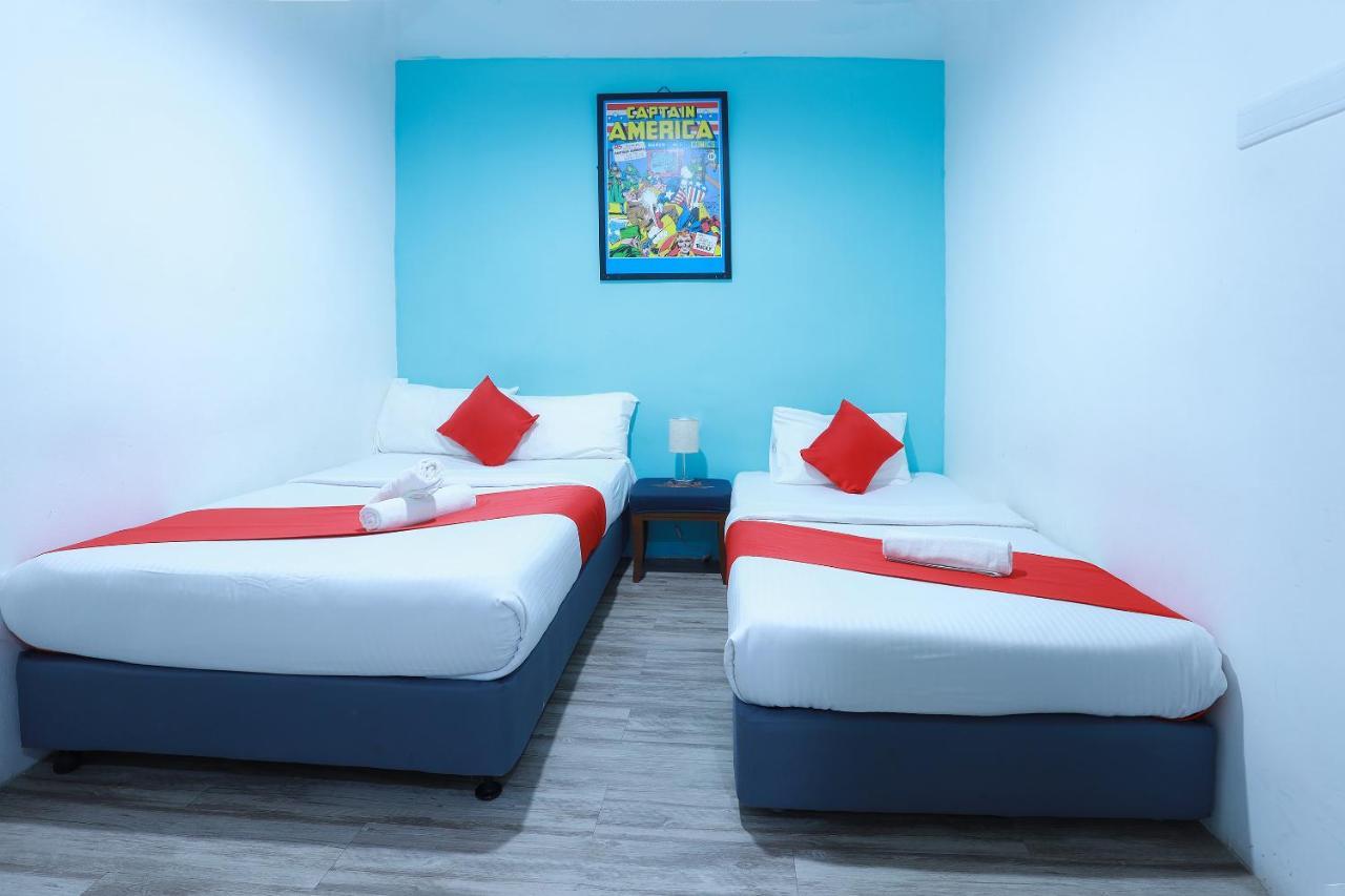 Hotel Aman- Nilai & Klia Екстериор снимка