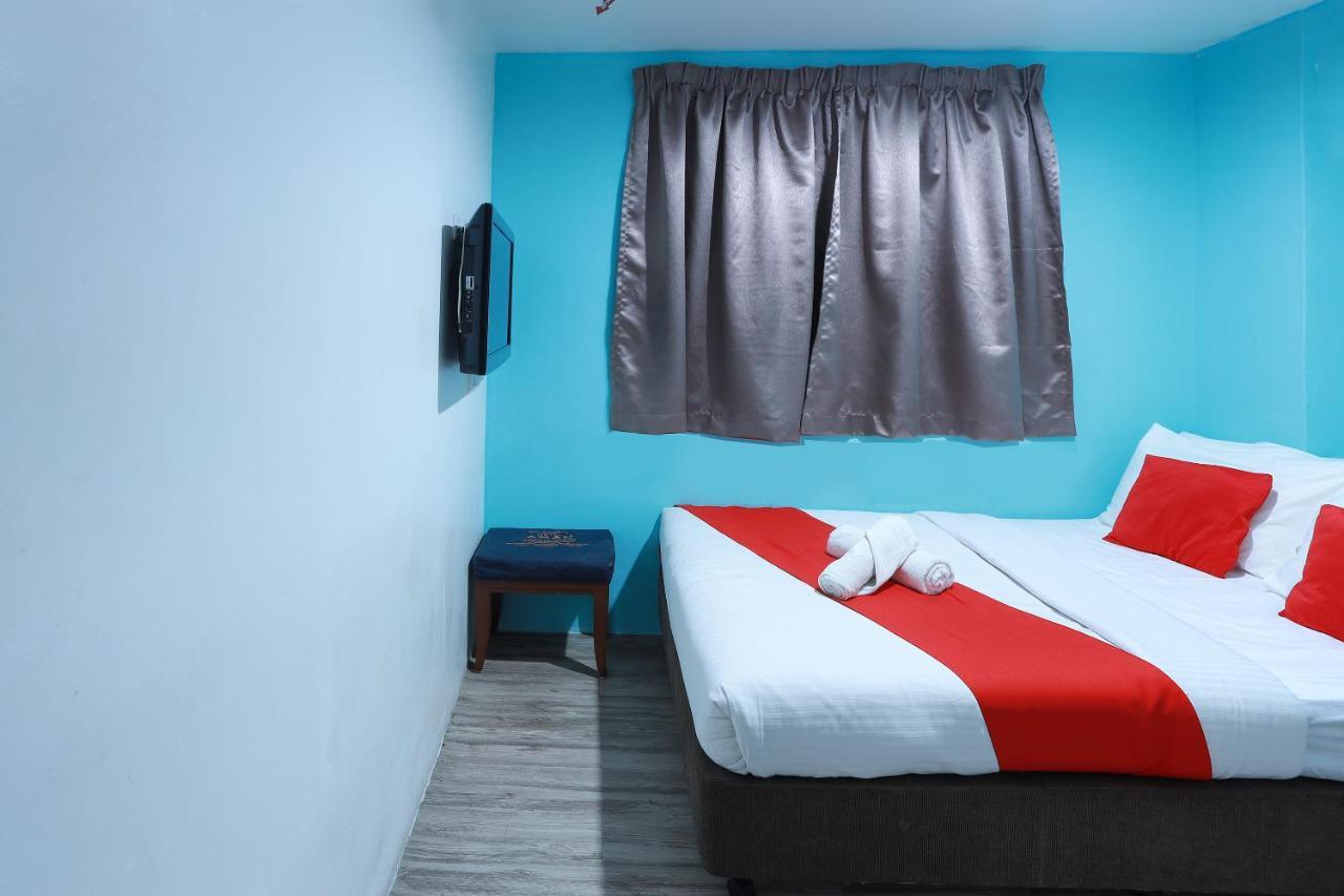Hotel Aman- Nilai & Klia Екстериор снимка