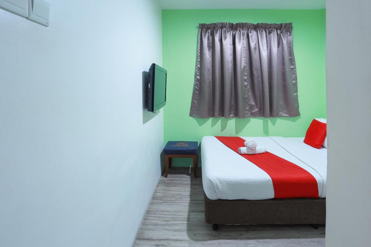 Hotel Aman- Nilai & Klia Екстериор снимка