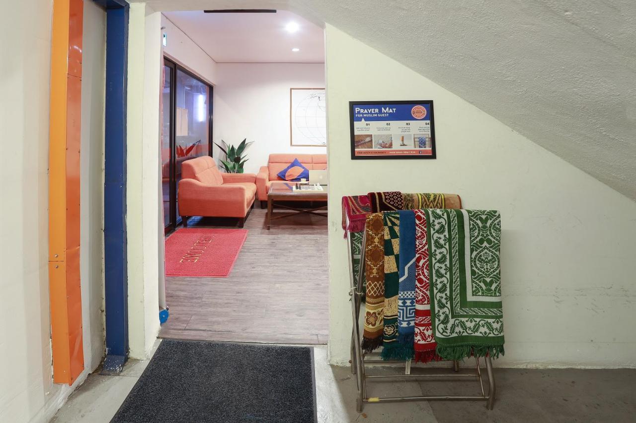 Hotel Aman- Nilai & Klia Екстериор снимка